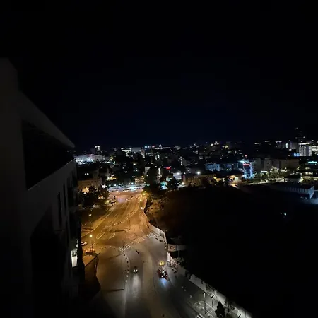 Apartment Penthouse With River View BW