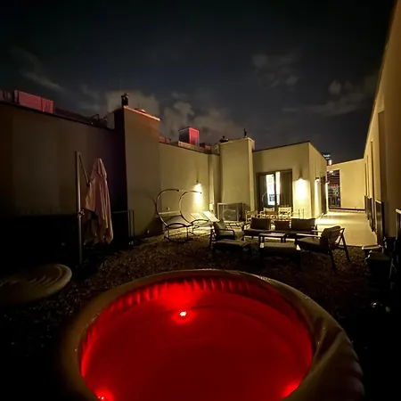 Penthouse With River View BW