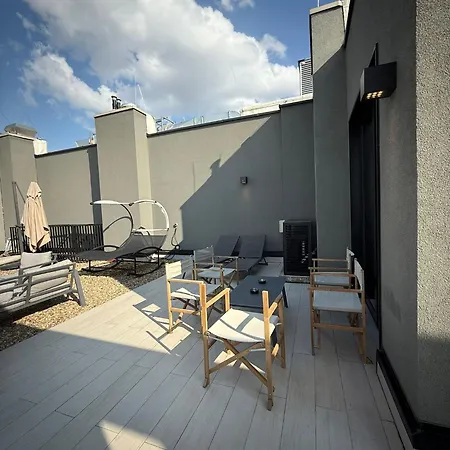 דירה Penthouse With River View BW