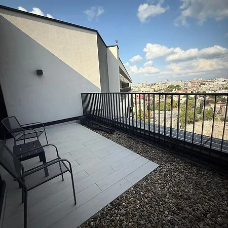 Penthouse With River View BW Belgrad