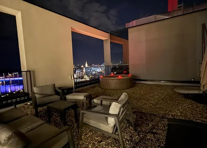 Penthouse With River View BW Apartamento