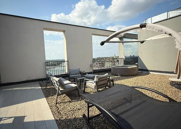 דירה Penthouse With River View BW *