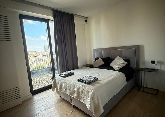 Penthouse With River View BW Apartamento Belgrado