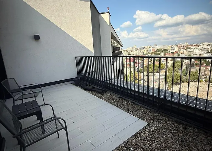 Penthouse With River View BW Belgrado