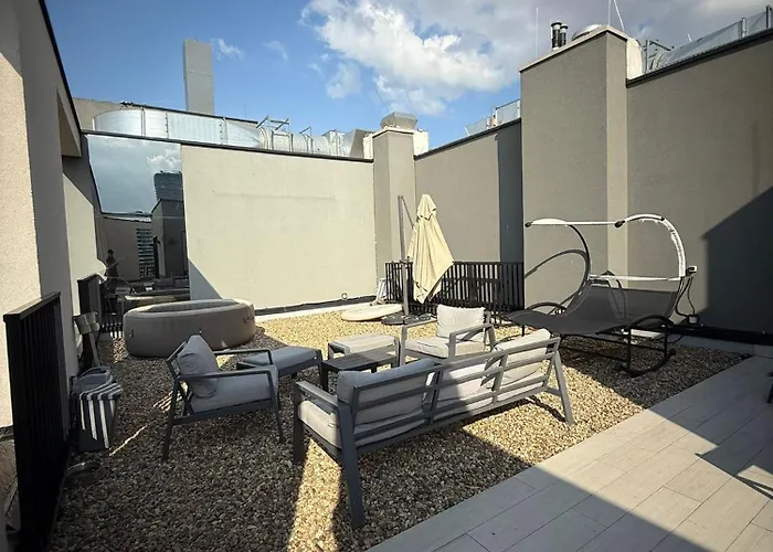 דירה Penthouse With River View BW