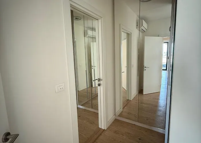 Penthouse With River View BW דירה