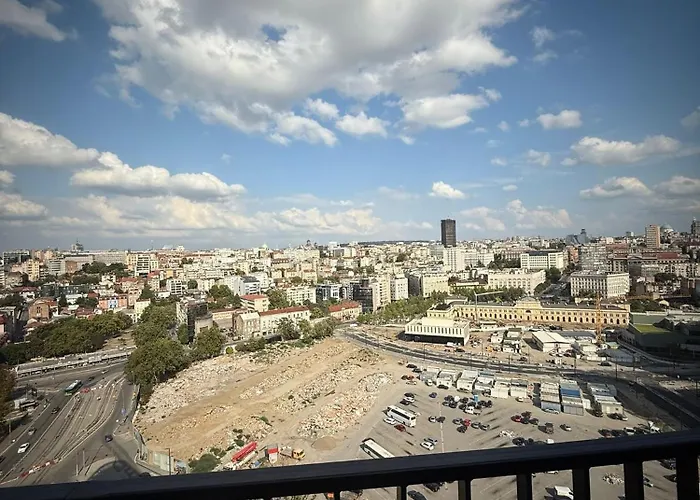 דירה Penthouse With River View BW *